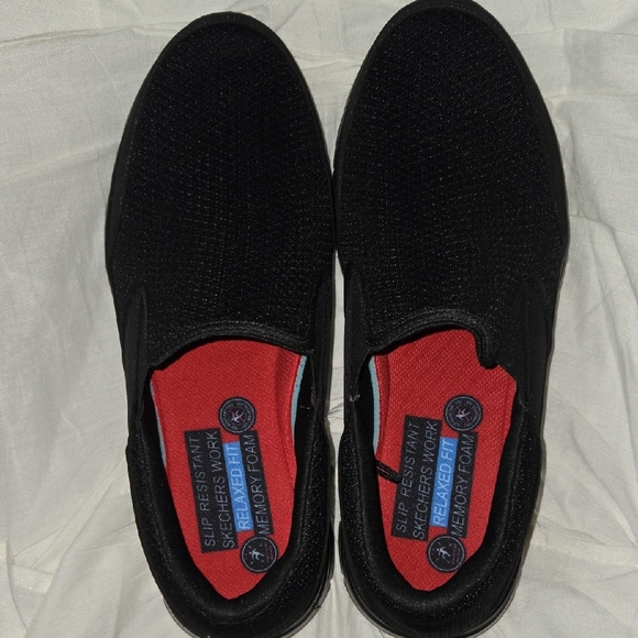 Skechers Men's Black Slip-On Loafers with Red Interior - Picture 1 of 11